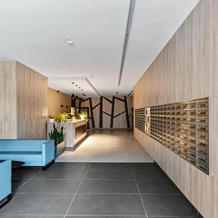 Letnica Ul Sucha 41 I Garage I By Perfectapart I 公寓
